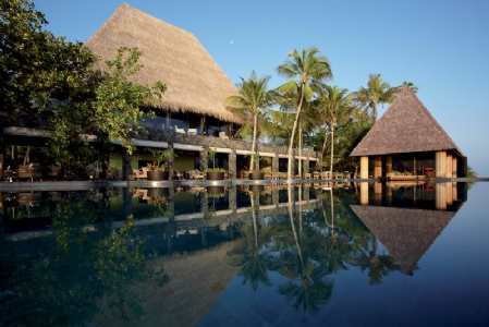 Anantara Kihavah Villa’s ******