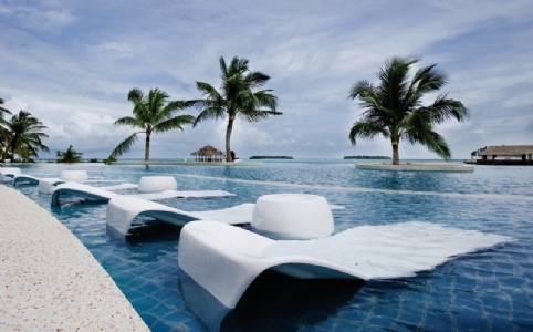 Holiday Inn Resort Kandooma Maldives ****+