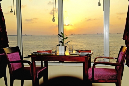 Hulhule Island Hotel ****