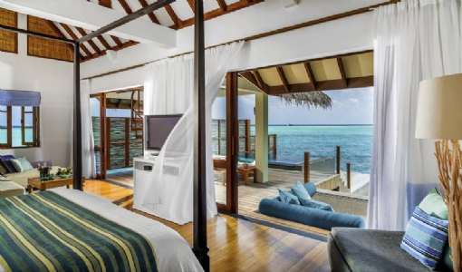 Four Seasons Resort Maldives at Landaa Giraavaru ******