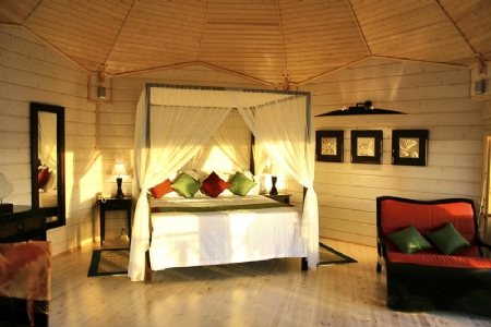 Komandoo Island Resort *****