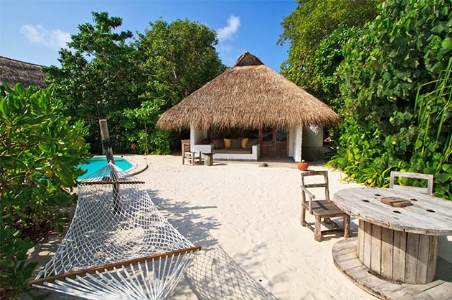 Soneva Fushi Resort & Six Senses Spa ******