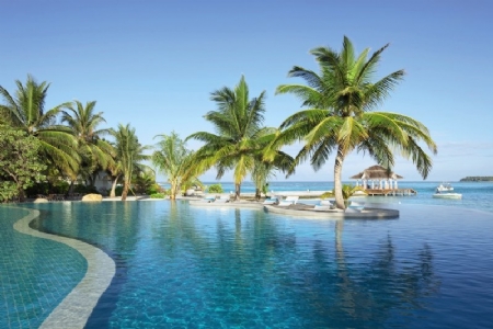 Holiday Inn Resort Kandooma Maldives ****+