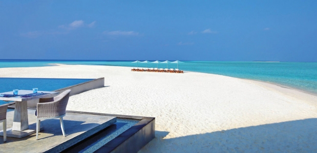 Four Seasons Resort Maldives at Landaa Giraavaru ******